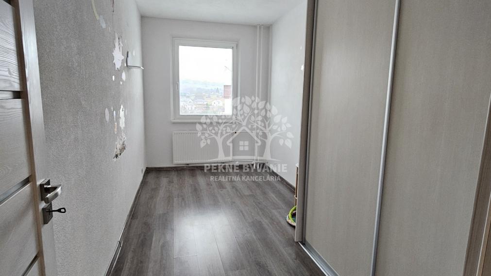 PREDAJ: 4i kompletne zrekonštruovaný byt 78m2 Brezno Mazorníkovo