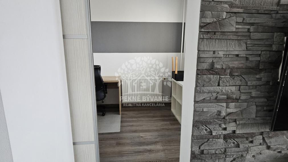 PREDAJ: 4i kompletne zrekonštruovaný byt 78m2 Brezno Mazorníkovo