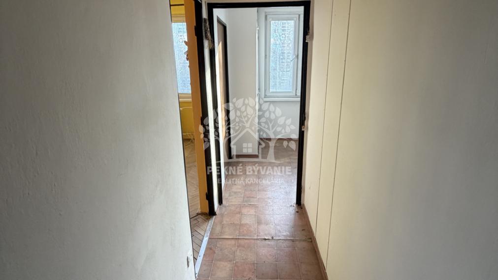 Výborná ponuka na predaj- 1 izbový byt v centre Brezna,slnečný s nízkym nájmom.