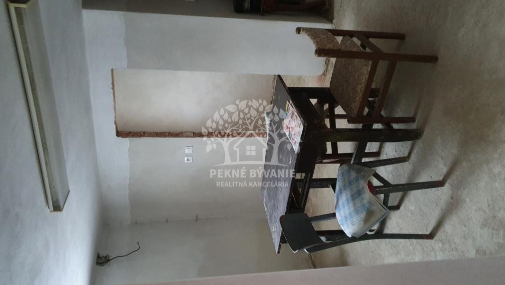 INVESTIČNÁ PRÍLEŽITOSŤ Rodinný dom, vila obec Pohorelá