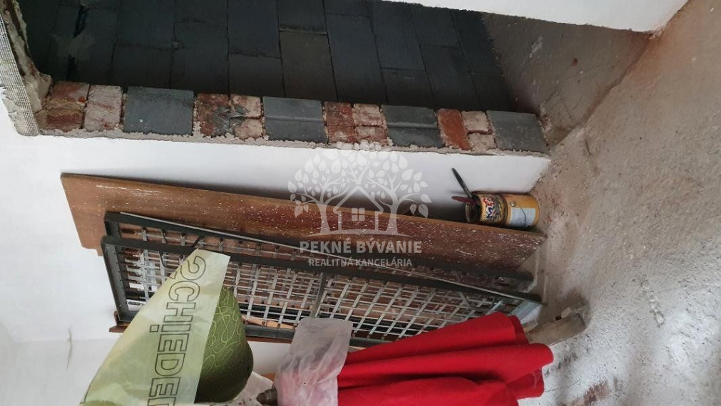 INVESTIČNÁ PRÍLEŽITOSŤ Rodinný dom, vila obec Pohorelá