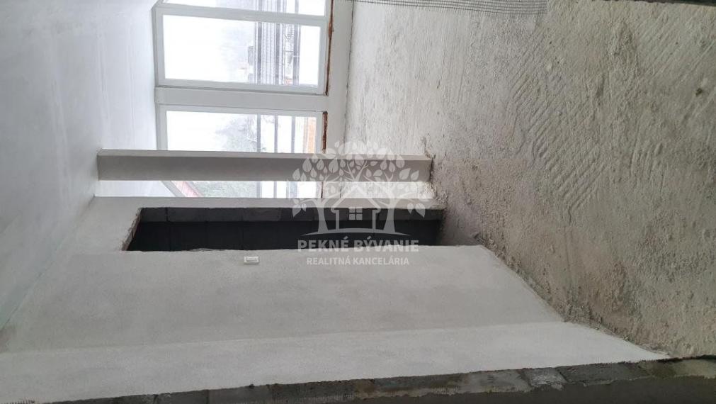 INVESTIČNÁ PRÍLEŽITOSŤ Rodinný dom, vila obec Pohorelá