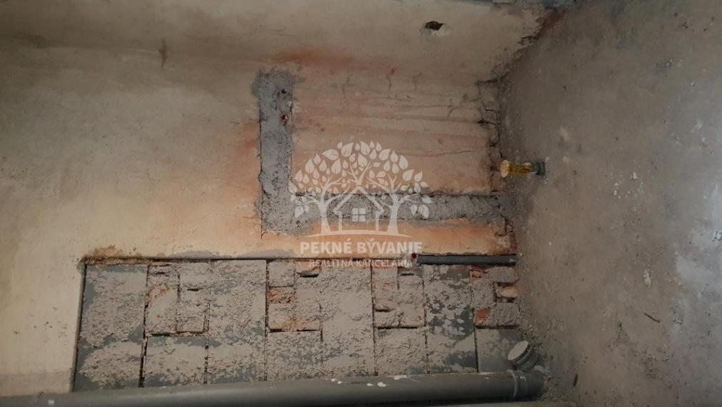 INVESTIČNÁ PRÍLEŽITOSŤ Rodinný dom, vila obec Pohorelá