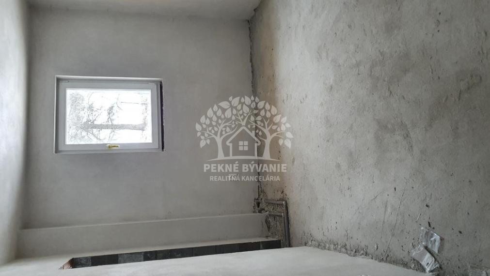 INVESTIČNÁ PRÍLEŽITOSŤ Rodinný dom, vila obec Pohorelá