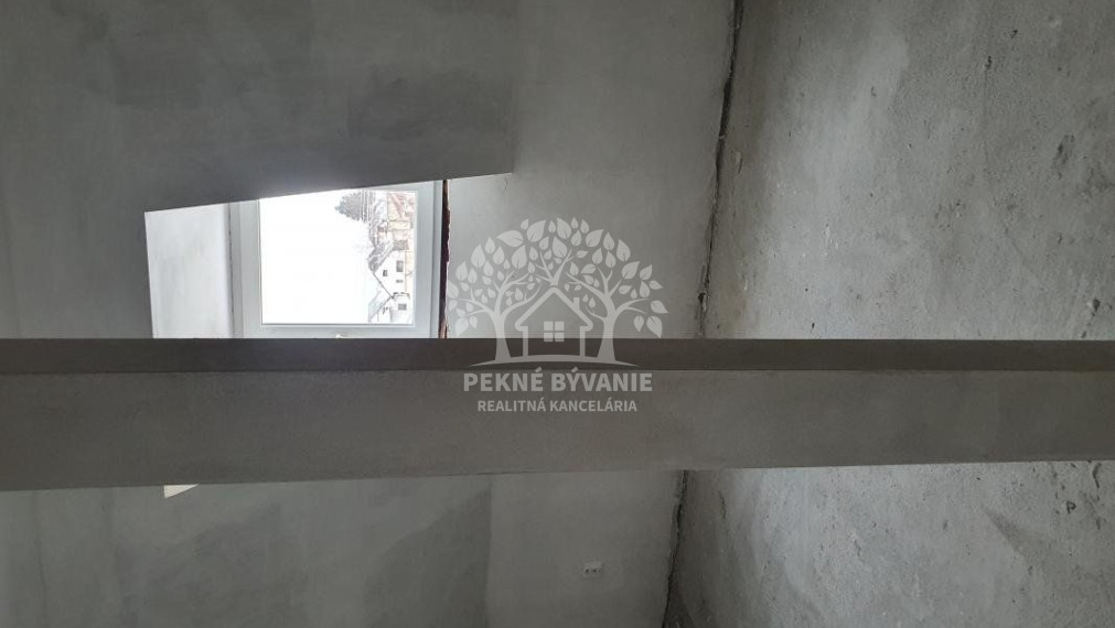 INVESTIČNÁ PRÍLEŽITOSŤ Rodinný dom, vila obec Pohorelá