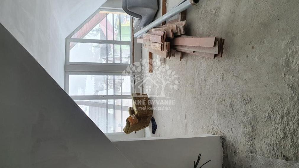 INVESTIČNÁ PRÍLEŽITOSŤ Rodinný dom, vila obec Pohorelá