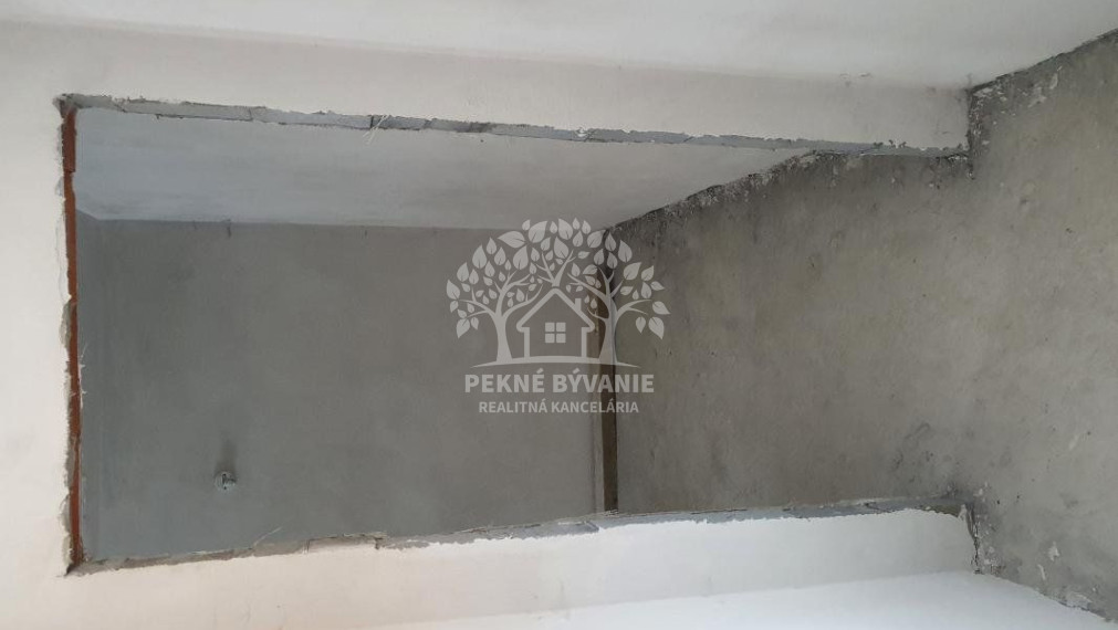 INVESTIČNÁ PRÍLEŽITOSŤ Rodinný dom, vila obec Pohorelá