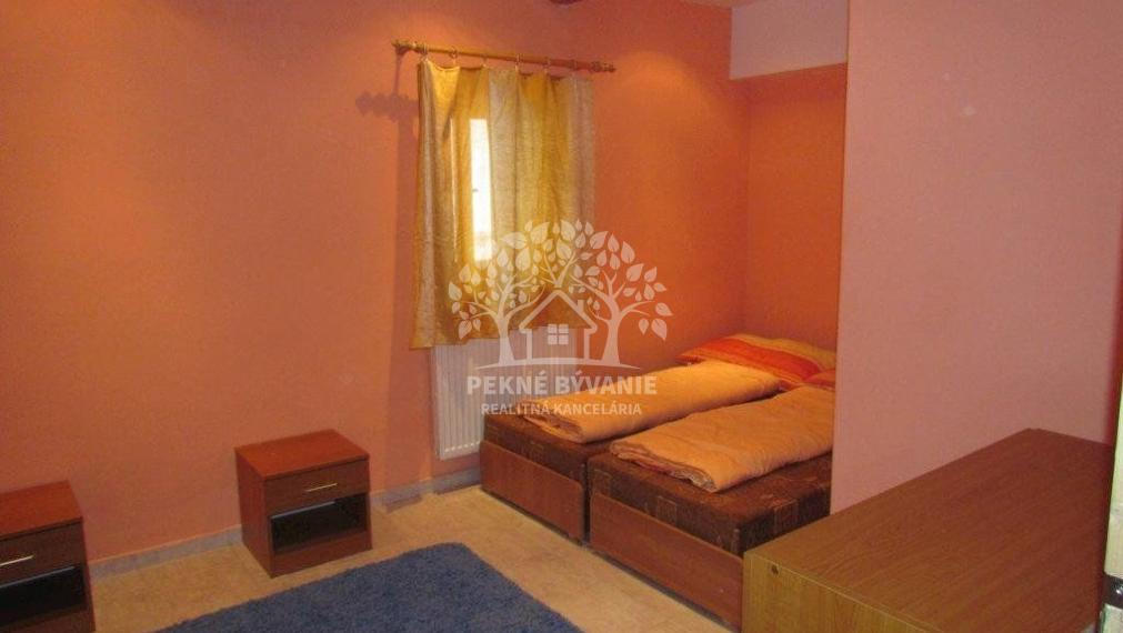 NA PREDAJ: Drevenička v Závadke nad Hronom