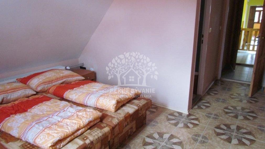 NA PREDAJ: Drevenička v Závadke nad Hronom