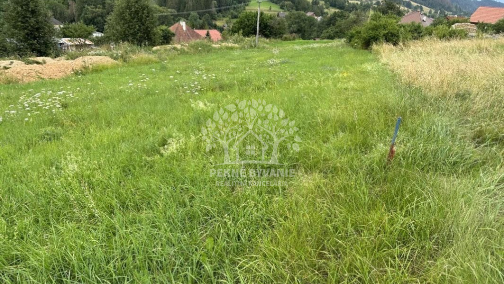 Krásny pozemok na Beňuši, tichá lokalita