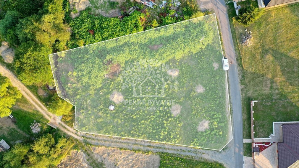 Na predaj: dva stavebné pozemky v Brezne časť Rovne, 120 eur/m2