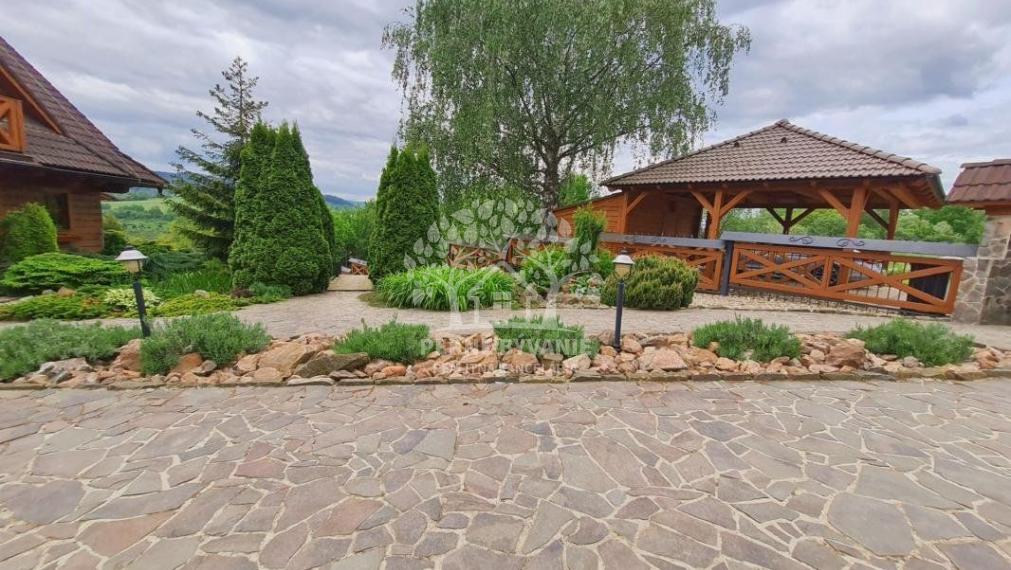 Predaj:  5i dom s bazénom, záhr.domčekmi