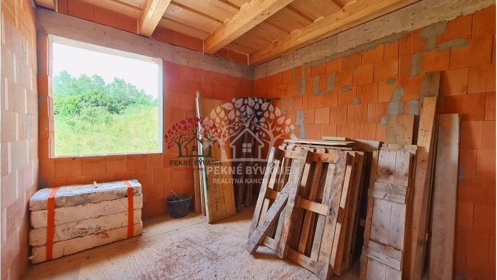 PREDAJ: 5i novostavba apartmánového domu v Dolnej Lehote (pár min.od Krpáčova)