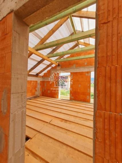 PREDAJ: 5i novostavba apartmánového domu v Dolnej Lehote (pár min.od Krpáčova)