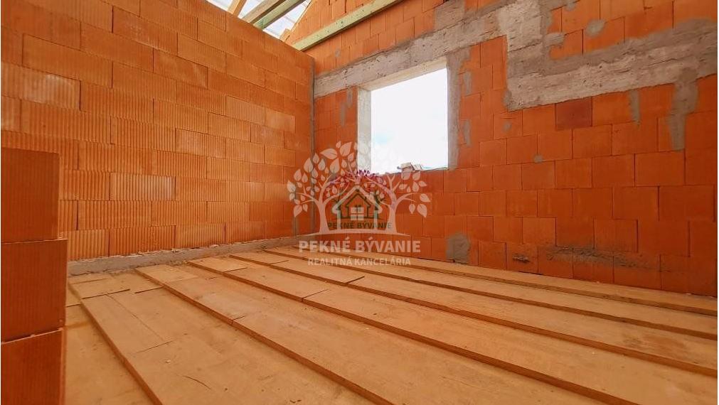 PREDAJ: 5i novostavba apartmánového domu v Dolnej Lehote (pár min.od Krpáčova)