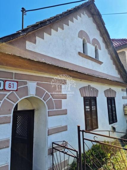 Malebný Rodinný dom v pokojnej obci Klenovec