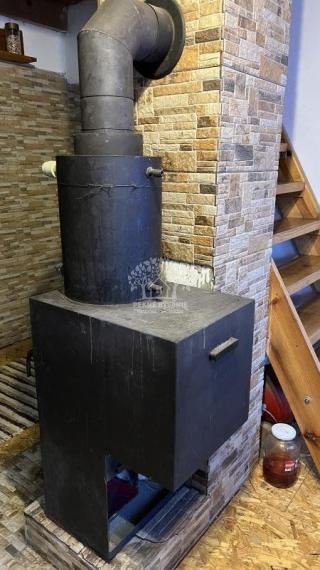 NA PREDAJ : RODINNÝ DOMČEK  A  MOBILNÝ DOM NA JEDNOM POZEMKU V PODBREZOVEJ