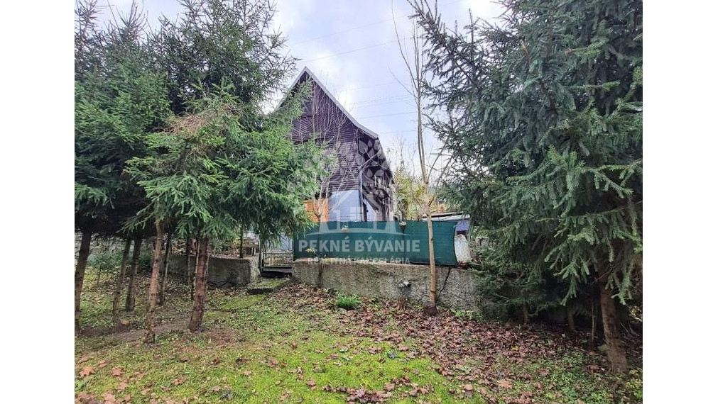 AKTUALIZOVANÁ CENA!! MUROVANÁ ZÁHRADNÁ CHATKA 3 IZBY PLUS KUCHYŇA REKONŠTRUOVANÁ ÚŽASNÉ VÝHĽADY, SLNEČNÁ ČASŤ-PADLIČKOVO-10 MINÚT OD MÝTA POD ĎUMBIEROM,POZEMOK 382 M2 ASF.PRÍST.CESTOU