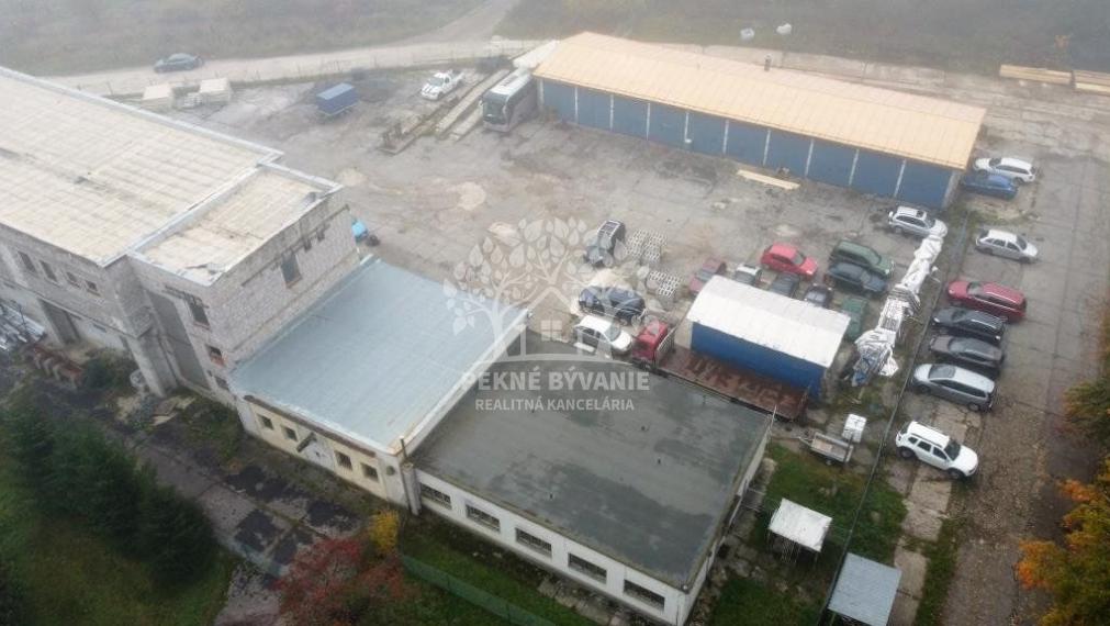Priemyselný areál s garážami a administratívnym zázemím