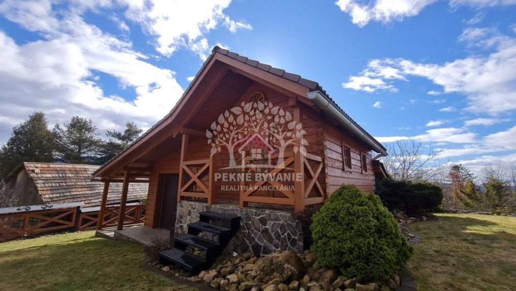 Predaj: zariadený moderný 5i zrub s bazénom, záhr.domčekmi, krásne prostredie - ihneď obývateľný