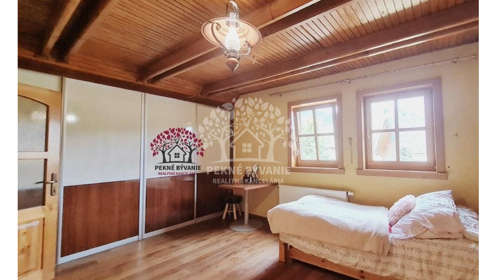 Predaj: zariadený moderný 5i zrub s bazénom, záhr.domčekmi, krásne prostredie - ihneď obývateľný