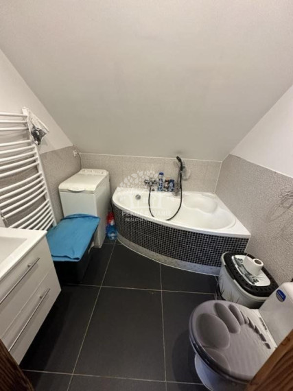 Ihneď obývateľný kúpou voľný  dom v Pohronskej Polhore