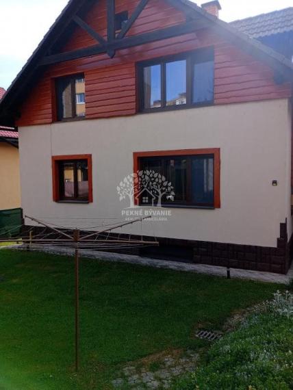 Na predaj: krásny kompletne zrekonštruovaný,priestranný dom v Brezne s 2 balkónmi,garážou,mur.domčekom.