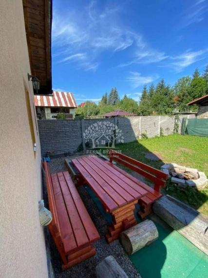 NA PREDAJ: Drevenička v Závadke nad Hronom