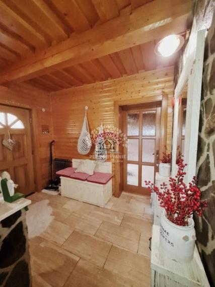 Predaj:  5i dom s bazénom, záhr.domčekmi