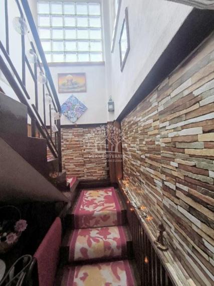 RODINNÝ DOM SO SAUNOU GARÁŽOU VONKAJŠÍM A VNÚTORNÝM KRBOM,DOMČEKOM PRE DETI POLOMKA HOREHRONIE V BLÍZKOSTI LYŽIARSKEHO VLEKU