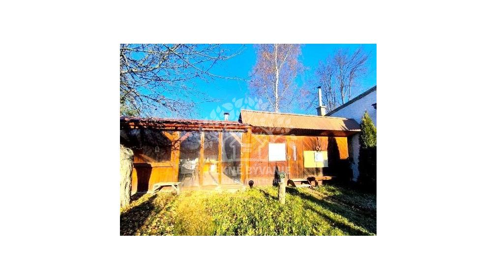 RODINNÝ DOM SO SAUNOU GARÁŽOU VONKAJŠÍM A VNÚTORNÝM KRBOM,DOMČEKOM PRE DETI POLOMKA HOREHRONIE V BLÍZKOSTI LYŽIARSKEHO VLEKU