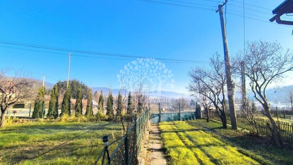 RODINNÝ DOM SO SAUNOU GARÁŽOU VONKAJŠÍM A VNÚTORNÝM KRBOM,DOMČEKOM PRE DETI POLOMKA HOREHRONIE V BLÍZKOSTI LYŽIARSKEHO VLEKU