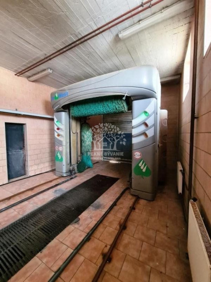 Polyfunkčný objekt v brezne