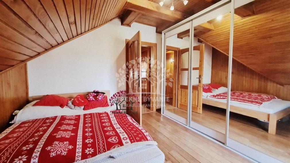 Predaj:  5i dom s bazénom, záhr.domčekmi