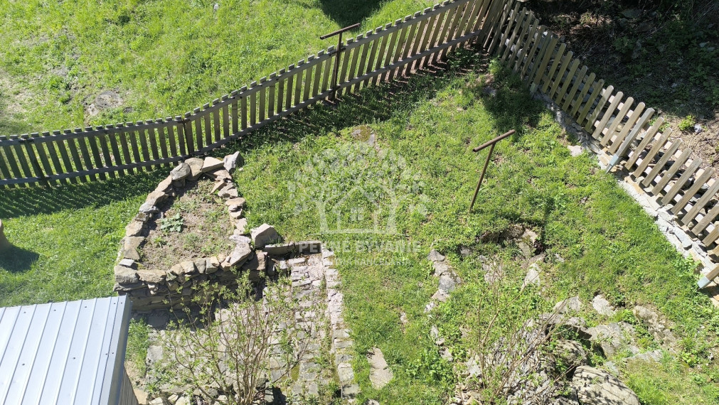 ROZPRÁVKOVÁ KOMPLETNE ZREKONŠTRUOVANÁ ZARIADENÁ CHATA NA LV RD JARABÁ PRI POTOČIKU