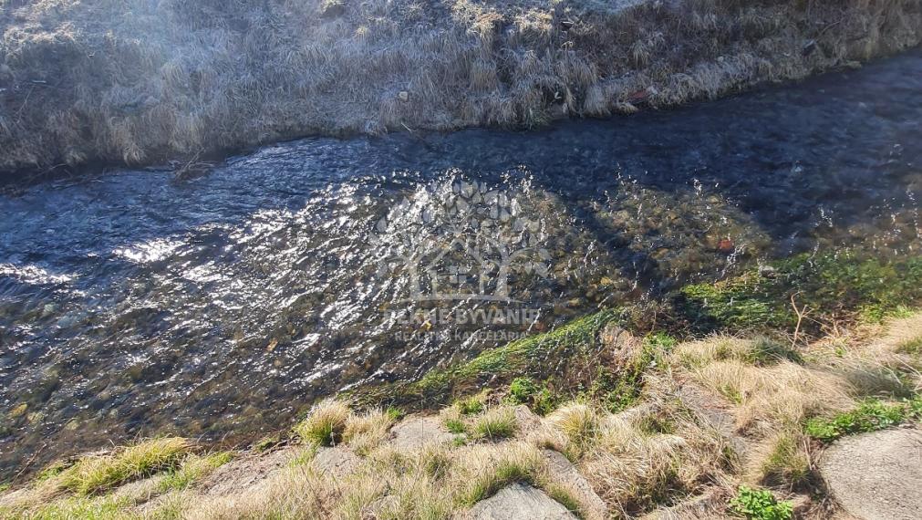 ZREKONŠTRUOVANÝ 4 IZBOVÝ DOM 2 KÚPEĽNE ZA VYNIKAJÚCU CENU ZÁVADKA NAD HRONOM HOREHRONIE