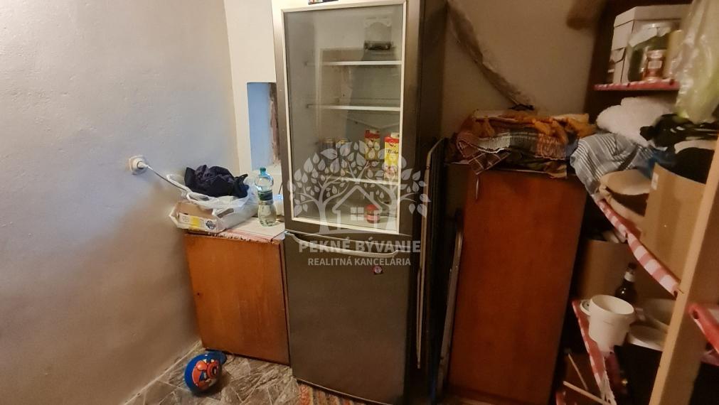 ZREKONŠTRUOVANÝ 4 IZBOVÝ DOM 2 KÚPEĽNE ZA VYNIKAJÚCU CENU ZÁVADKA NAD HRONOM HOREHRONIE