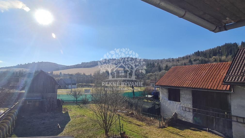 ZREKONŠTRUOVANÝ 4 IZBOVÝ DOM 2 KÚPEĽNE ZA VYNIKAJÚCU CENU ZÁVADKA NAD HRONOM HOREHRONIE