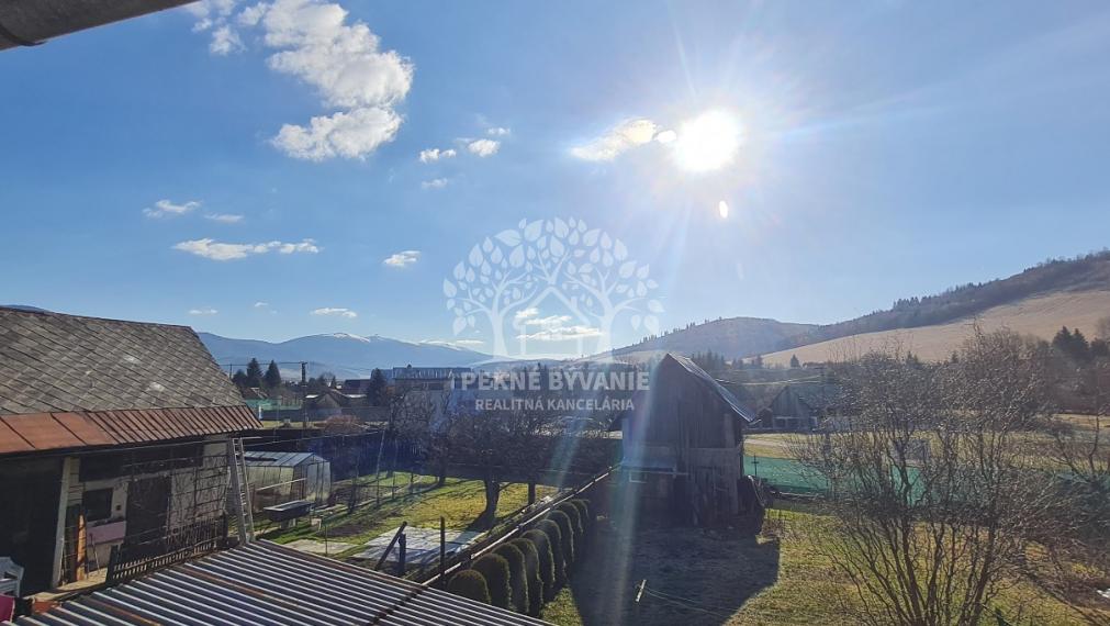 ZREKONŠTRUOVANÝ 4 IZBOVÝ DOM 2 KÚPEĽNE ZA VYNIKAJÚCU CENU ZÁVADKA NAD HRONOM HOREHRONIE