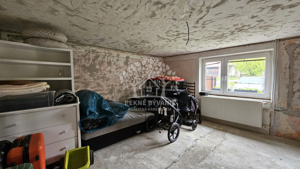 PREDAJ: zrekonštruovaný 4i rodinný dom Pohronská Polhora, využiteľný aj ako chalupa