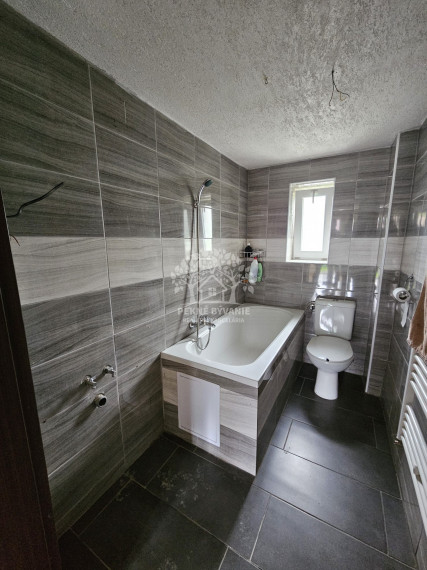 PREDAJ: zrekonštruovaný 4i rodinný dom Pohronská Polhora, využiteľný aj ako chalupa