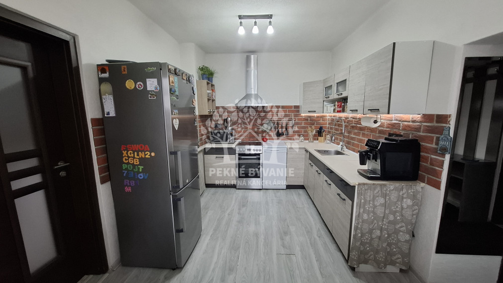 PREDAJ: zrekonštruovaný 4i rodinný dom Pohronská Polhora, využiteľný aj ako chalupa