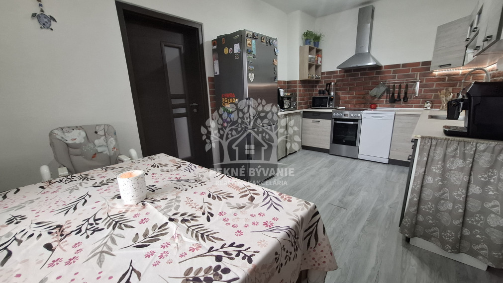 PREDAJ: zrekonštruovaný 4i rodinný dom Pohronská Polhora, využiteľný aj ako chalupa