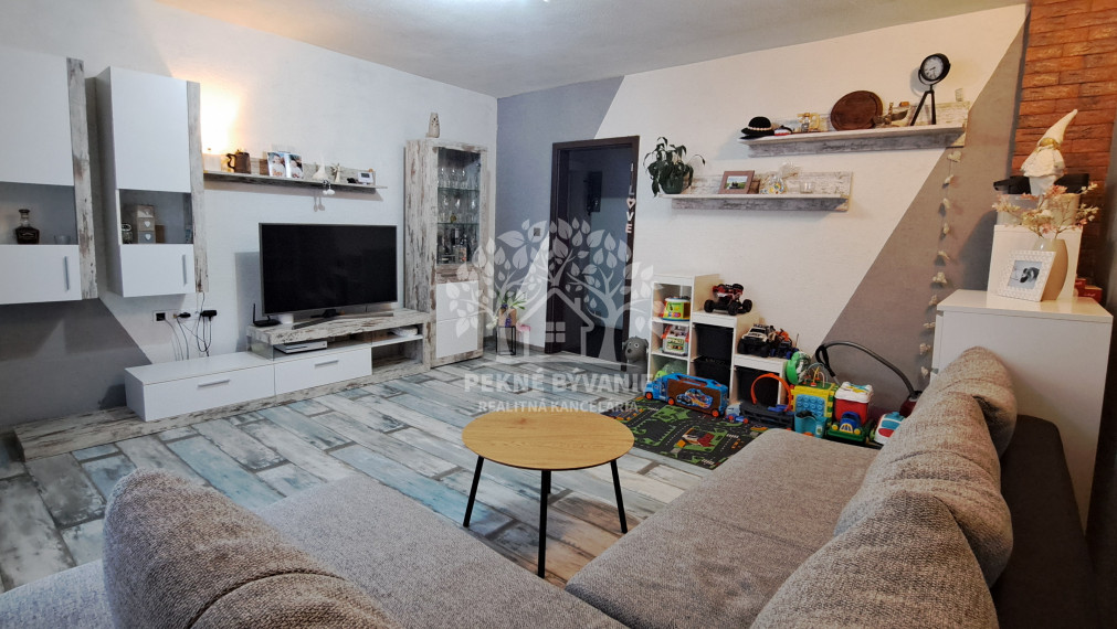 PREDAJ: zrekonštruovaný 4i rodinný dom Pohronská Polhora, využiteľný aj ako chalupa