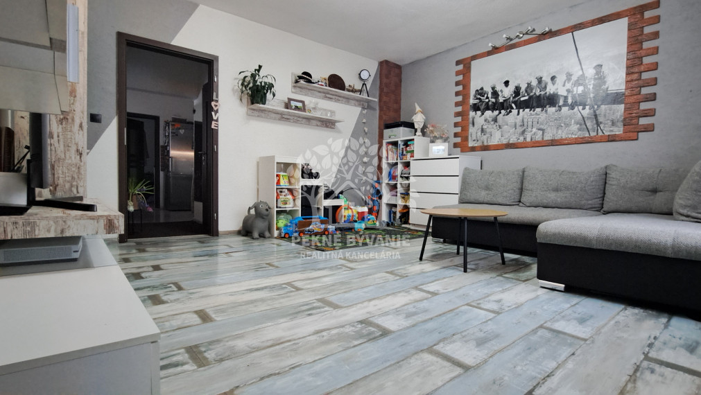 PREDAJ: zrekonštruovaný 4i rodinný dom Pohronská Polhora, využiteľný aj ako chalupa