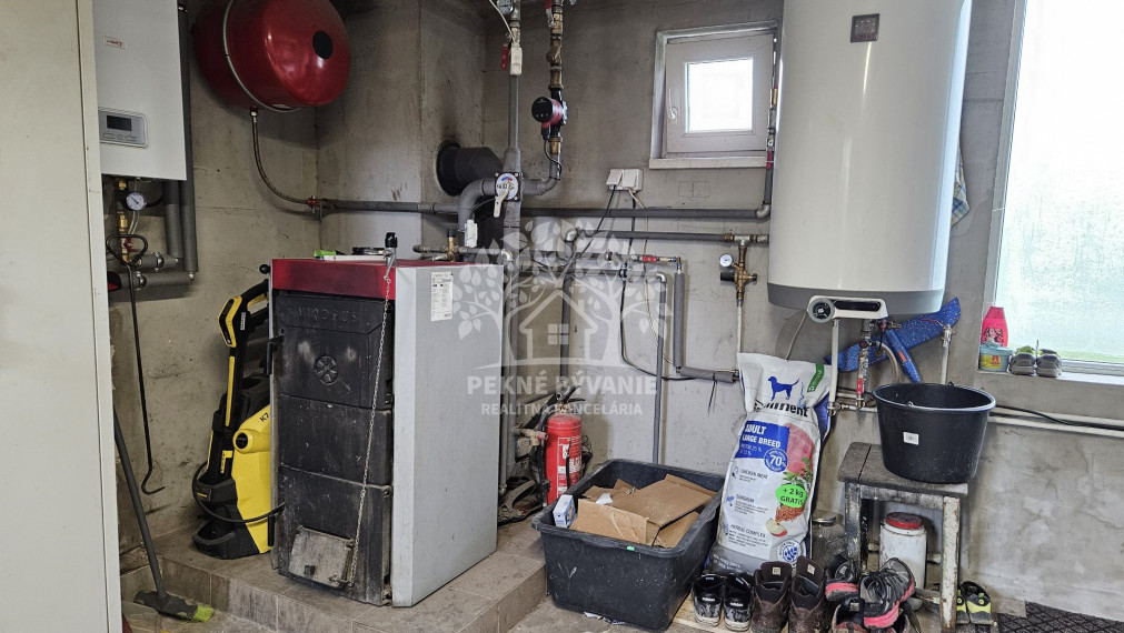 PREDAJ: zrekonštruovaný 4i rodinný dom Pohronská Polhora, využiteľný aj ako chalupa