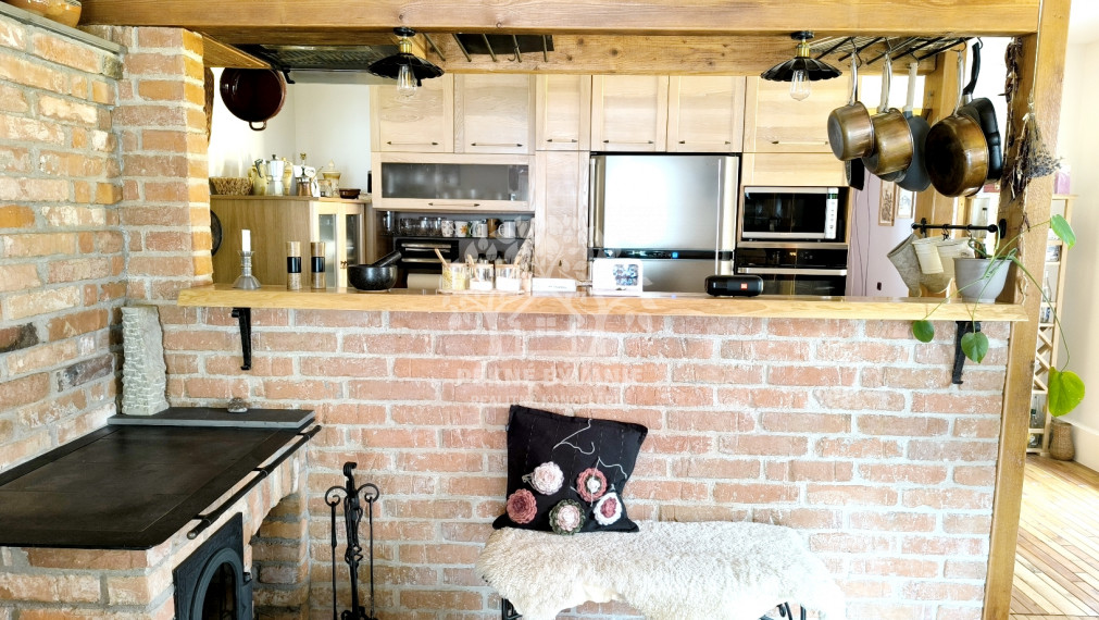 - R E Z E R V O V A N É - RD PO KOMPLETNEJ KVALITNEJ REKONŠTRUKCII TERASA BALKÓN KRB GARÁŽ SAUNA ZARIADENÝ DREVENÝM MASÍVNYM NÁBYTKOM