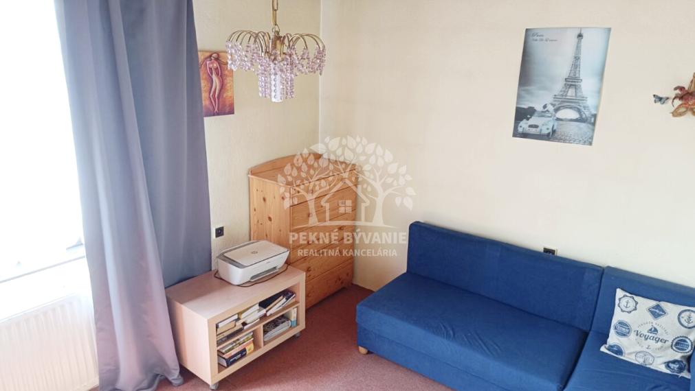 RD S KRÁSNYM POZEMKOM /237M2/ GARÁŽ,KRB,NOVÁ STRECHA PRI CENTRE MESTA BREZNO NAPRIEK TOMU V KĽUDNEJ LOKALITE