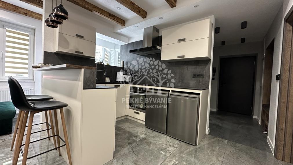 Znovu v ponuke 3 izbový byt, centurm so 4. izbou a práčovňa