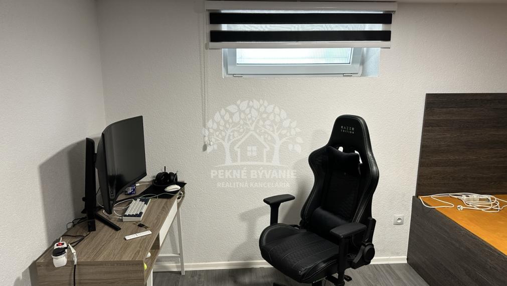 Znovu v ponuke 3 izbový byt, centurm so 4. izbou a práčovňa